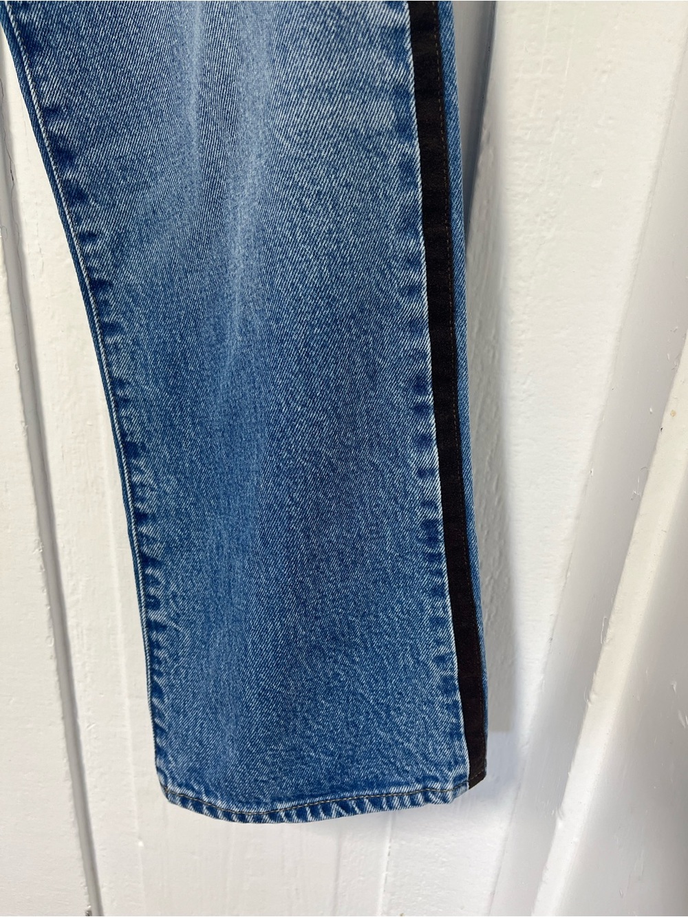 J Crew Petite Mid Rise Relaxed Straight Denim Jean with suede stripe size 24 - Picture 5 of 12